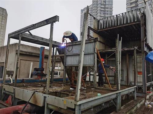冷卻塔在工業(yè)中的應(yīng)用(80噸工業(yè)冷卻塔定制)